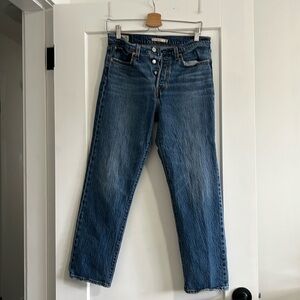 Levi’s wedgie straight leg size 30x28